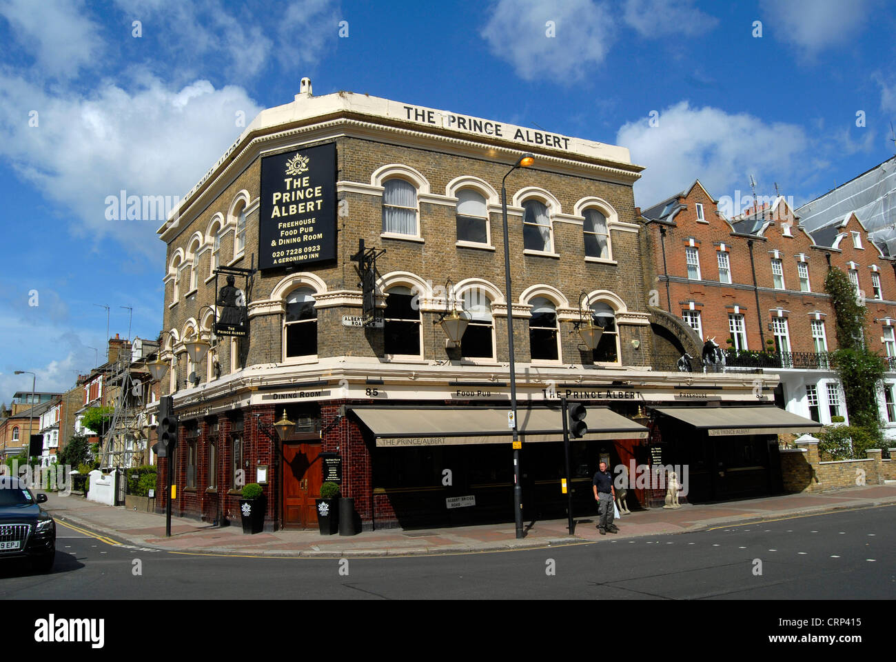 Le Prince Albert Public House dans Battersea par jour Banque D'Images