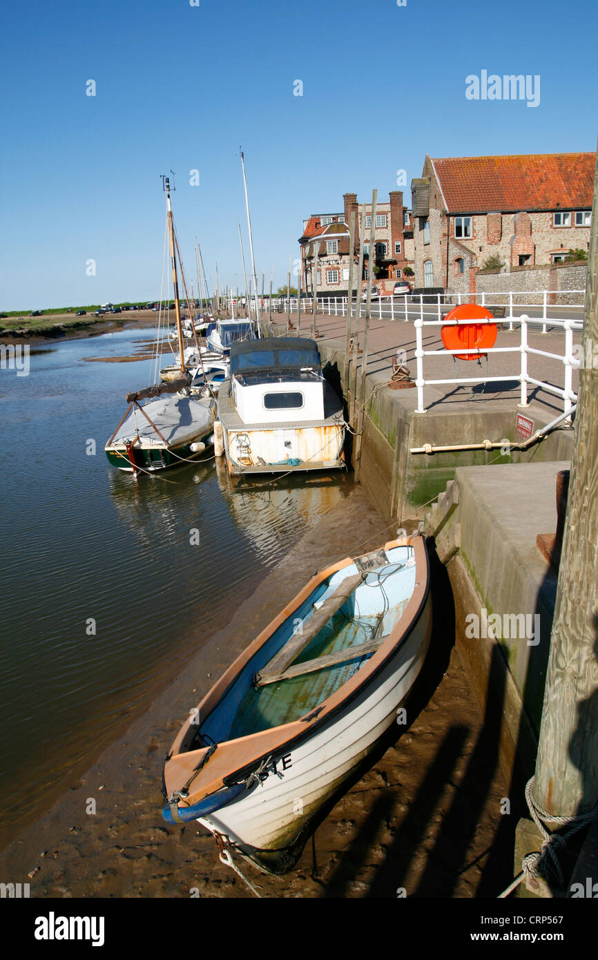 Blakeney Quay et bateaux Norfolk England UK Banque D'Images