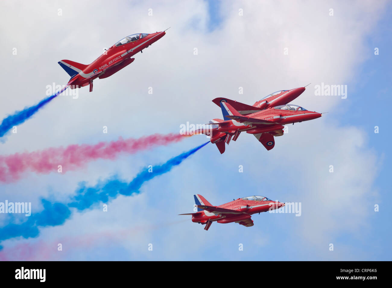 Les flèches rouges aerobatic affichage à l'Royal International Air Tattoo à Fairford RAF 2011. Banque D'Images