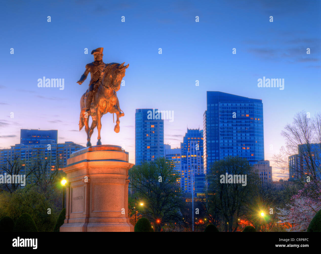 Statue équestre de George Washington au jardin public à Boston, Massachusetts. Banque D'Images