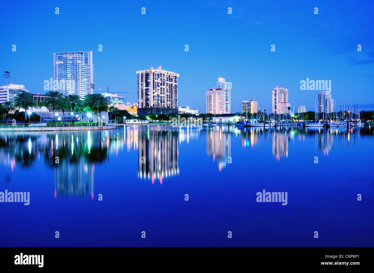 Skyline de Saint Petersburg, Floride Banque D'Images