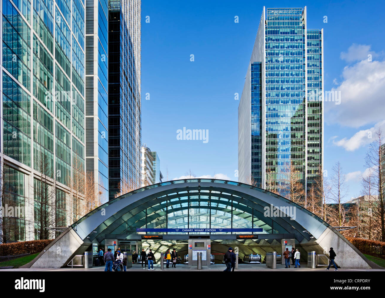 L'entrée de la station de métro Canary Wharf, dans les Docklands, l'Est de Londres. Banque D'Images