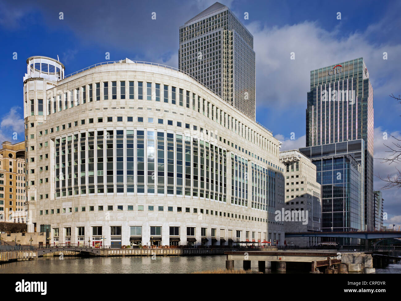 Vue sur Heron Quays dispose d''un et 25 Canada Square, deux des plus hauts bâtiments au Royaume-Uni. Banque D'Images
