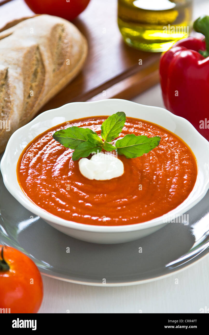 Soupe de tomates et le poivre Banque D'Images