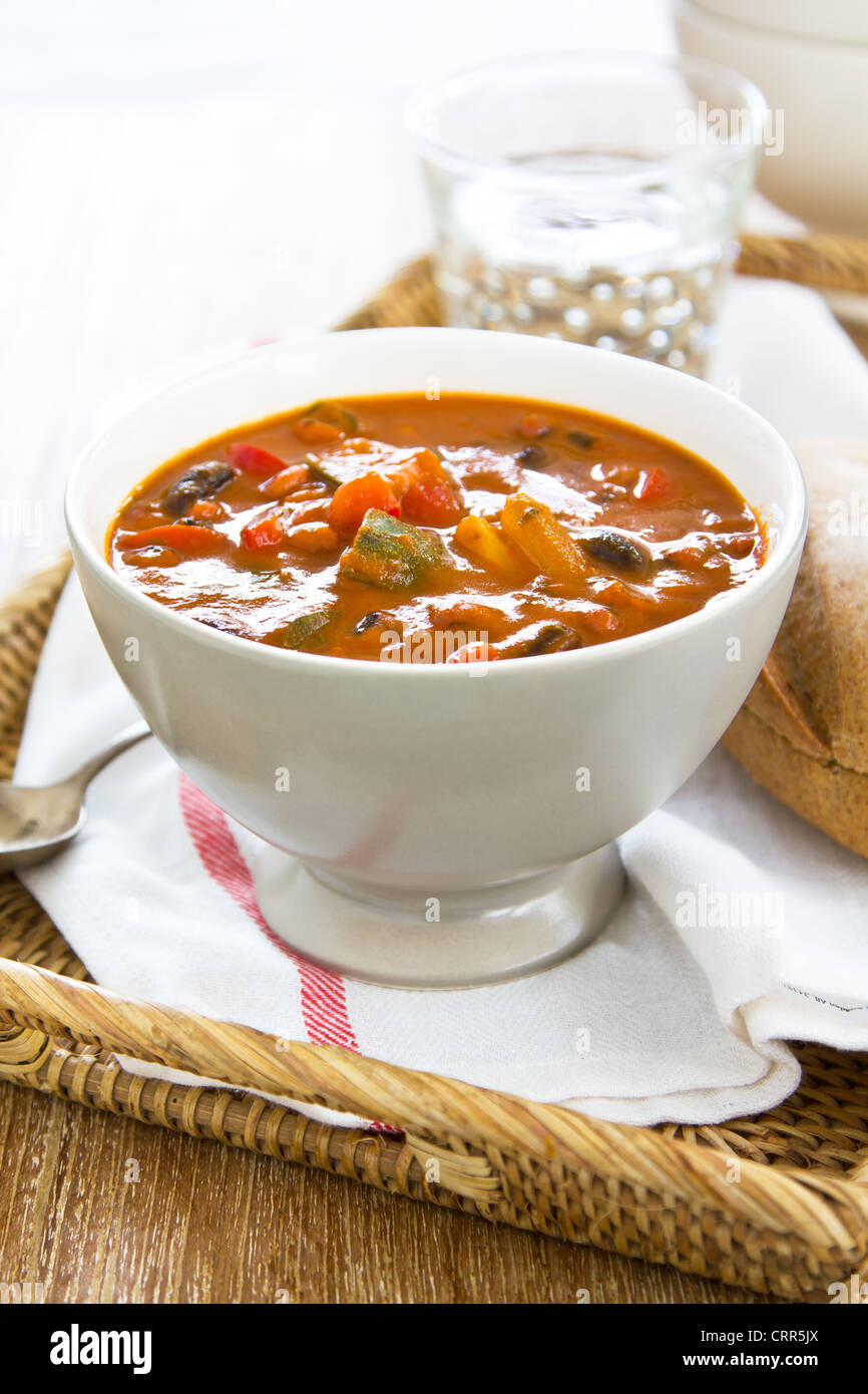 Soupe minestrone soupe de courgettes,Bean [] Banque D'Images