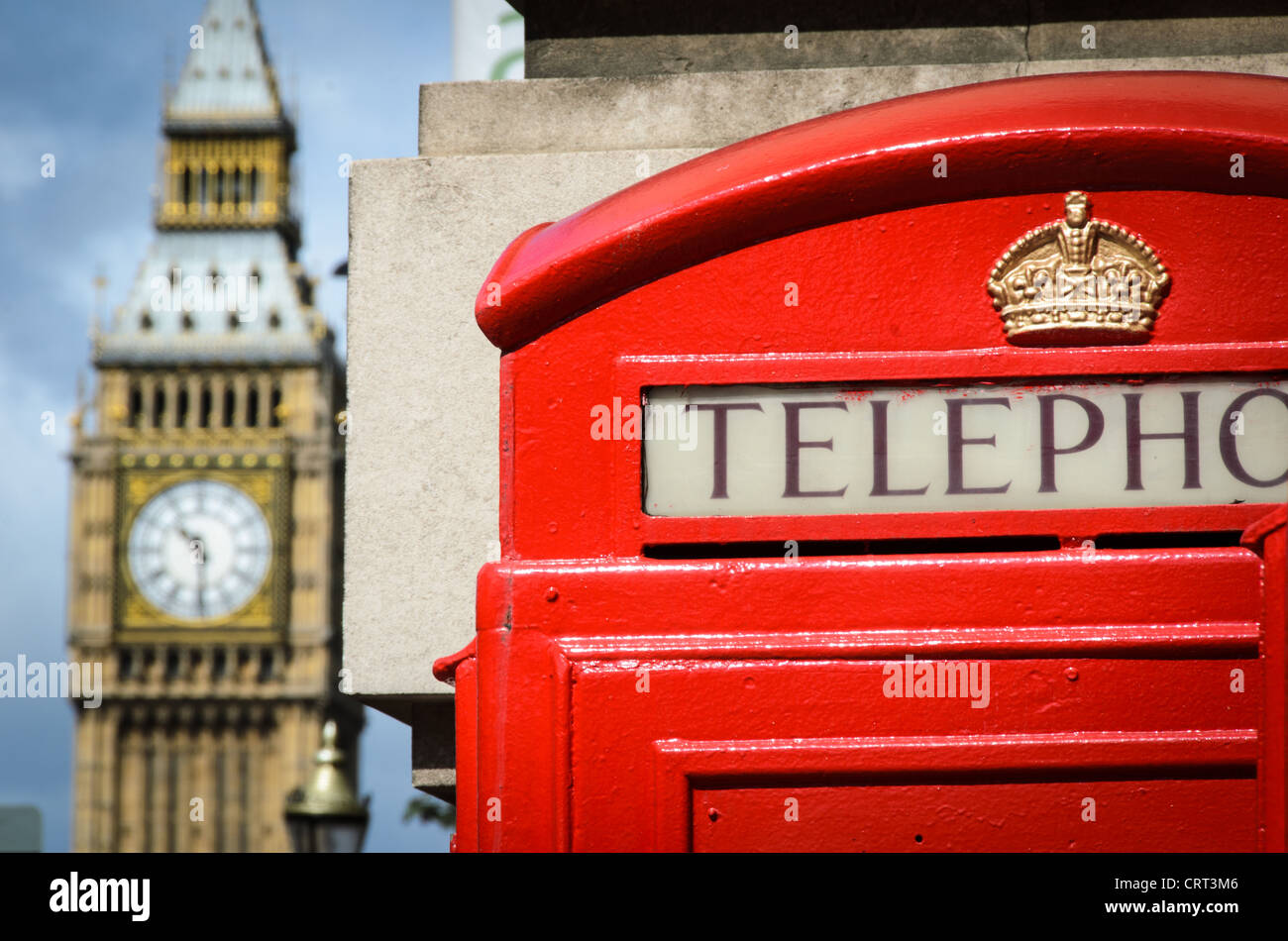 LONDRES, Royaume-Uni — la tour Elizabeth, qui abrite l'emblématique cloche Big Ben, domine l'extrémité nord du palais de Westminster. La tour historique de l'horloge est devenue un symbole de Londres et du Royaume-Uni. Banque D'Images