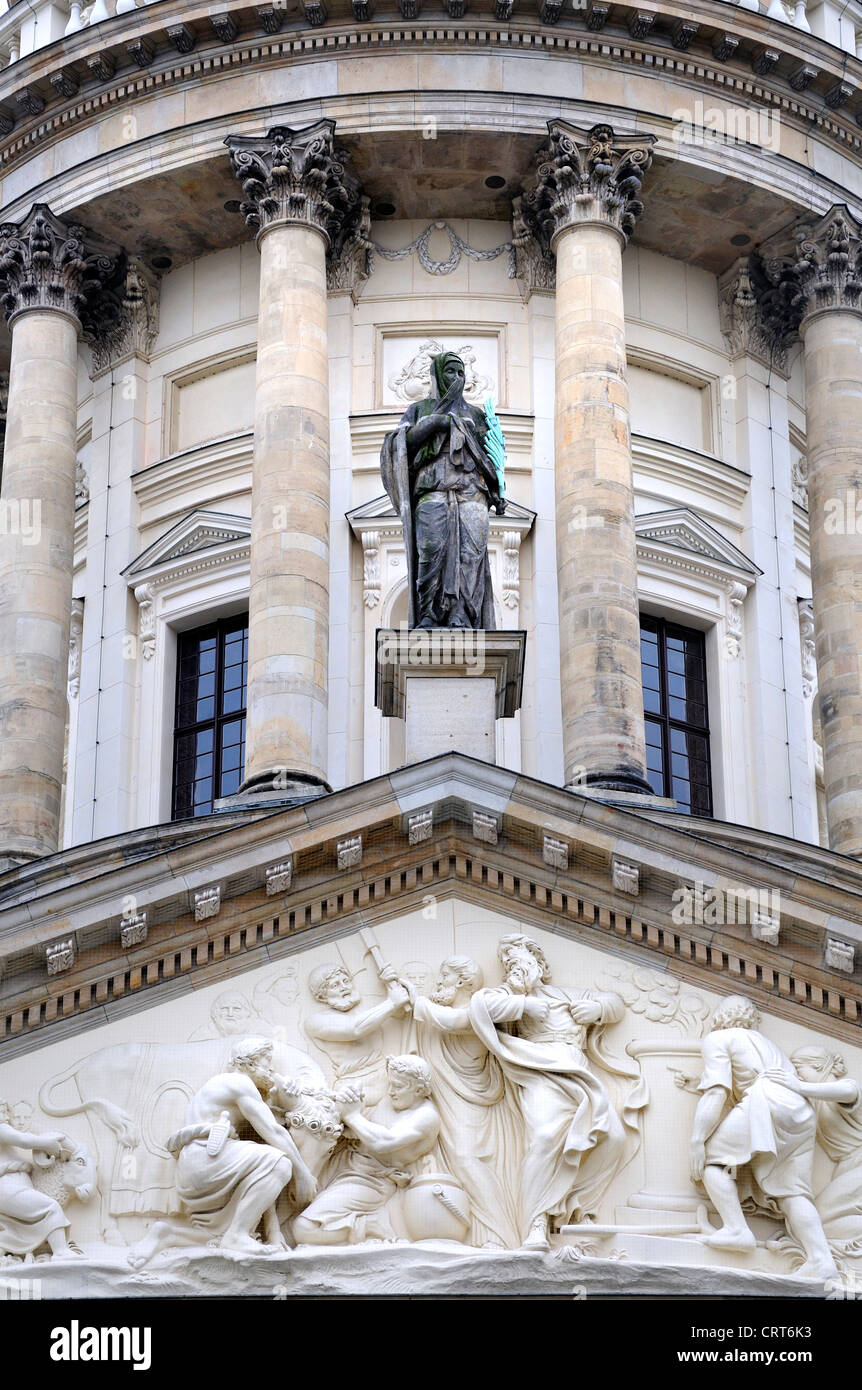 Berlin, Allemagne. Deutscher Dom / Cathédrale allemande (1708) dans la région de Gendarmenmarkt Banque D'Images