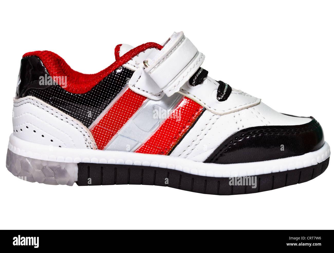 Sneaker chinois avec rayures rouge isolé sur fond blanc Banque D'Images