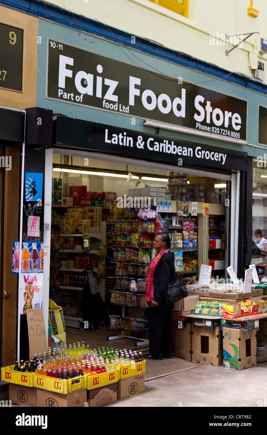 Faiz Food Store à Brixton Village, marché de Brixton Banque D'Images