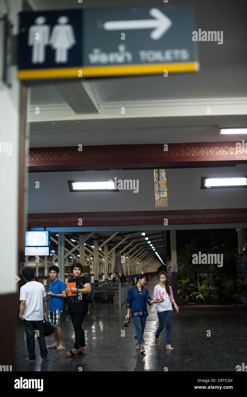 La photographie d'un exercice pendant quelques heures à la gare de Chiang Mai Banque D'Images