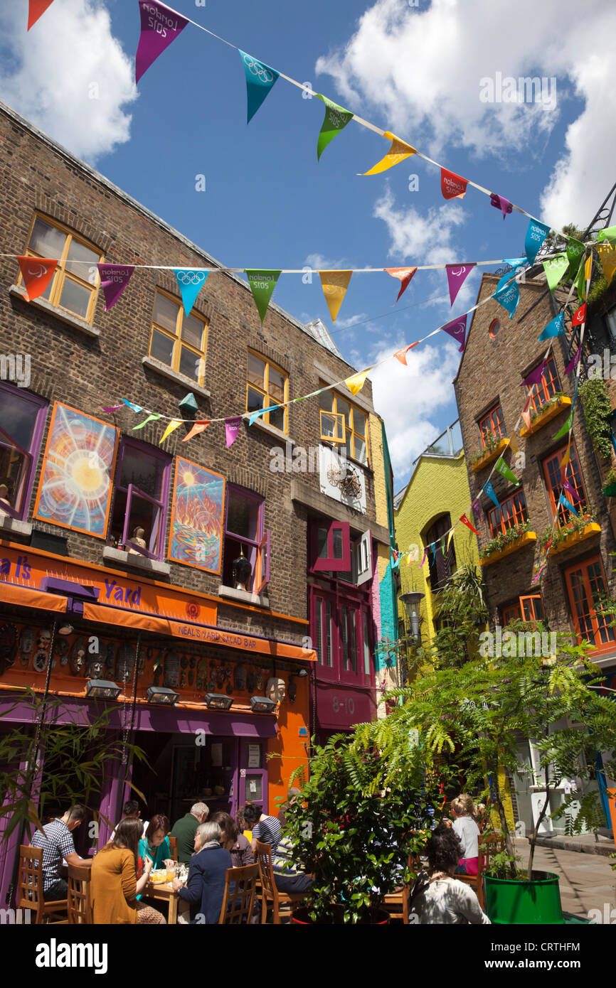 Neal's Yard, petite allée ou carrés à Covent Garden, London, England, UK Banque D'Images