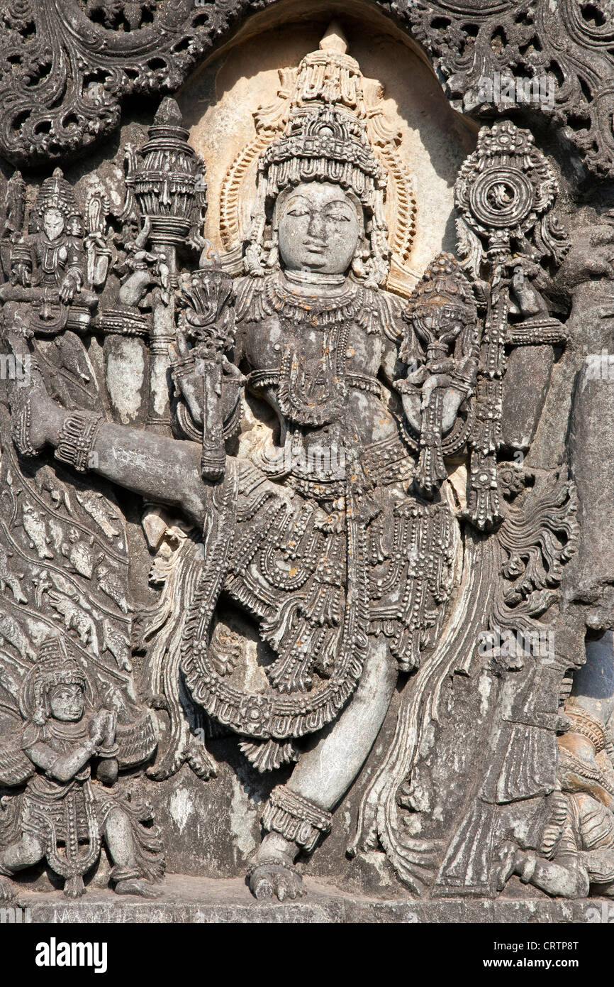 Nymphe de danse. Keshava temple. Belur. L'Inde Banque D'Images