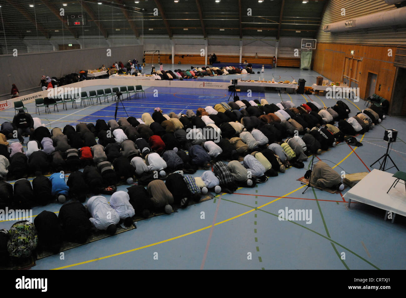 Fête de l'Id al-Fitr, la fin du Ramadan et la rupture du jeûne à Tromso, Norvège. L'année 2011. Banque D'Images