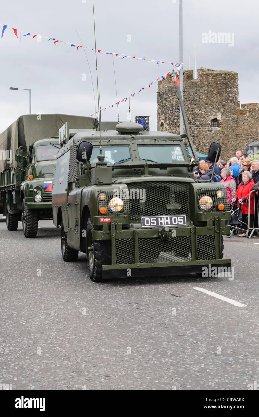 Ulster Defence Regiment Landrover comme utilisé pendant les troubles à Belfast entre 1968 et 1993 sur un défilé militaire Banque D'Images
