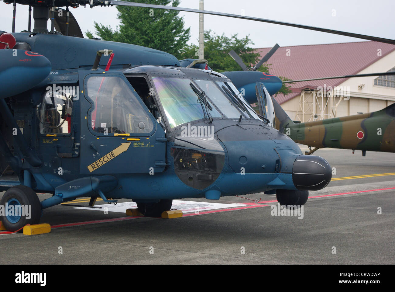JASDF hélicoptère UH-60J.à Yokota USAF AFB, Japon. Banque D'Images