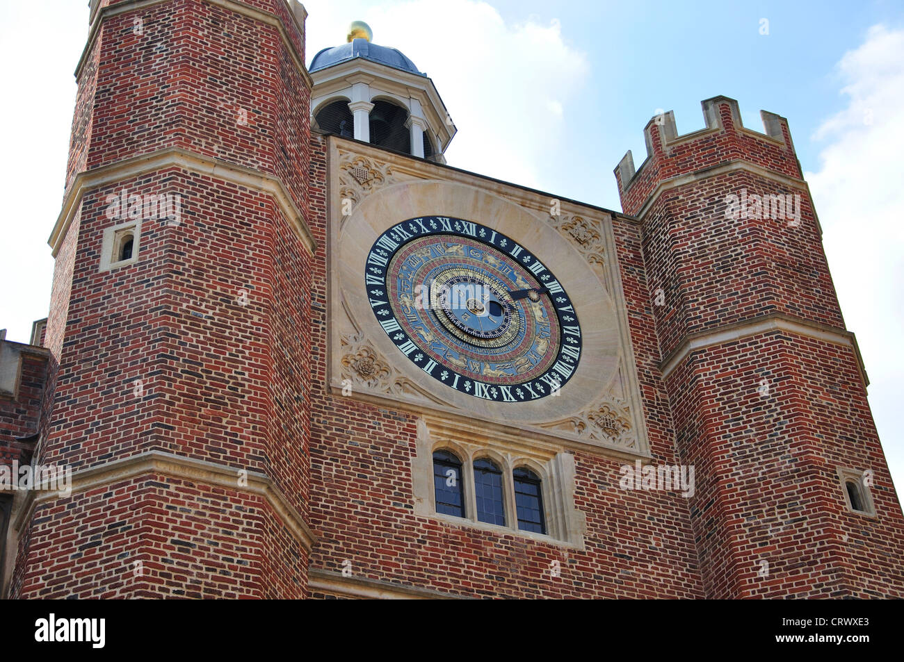Horloge Astrologique, Hampton Court Palace, London Borough of Richmond upon Thames, Grand Londres, Angleterre, Royaume-Uni Banque D'Images