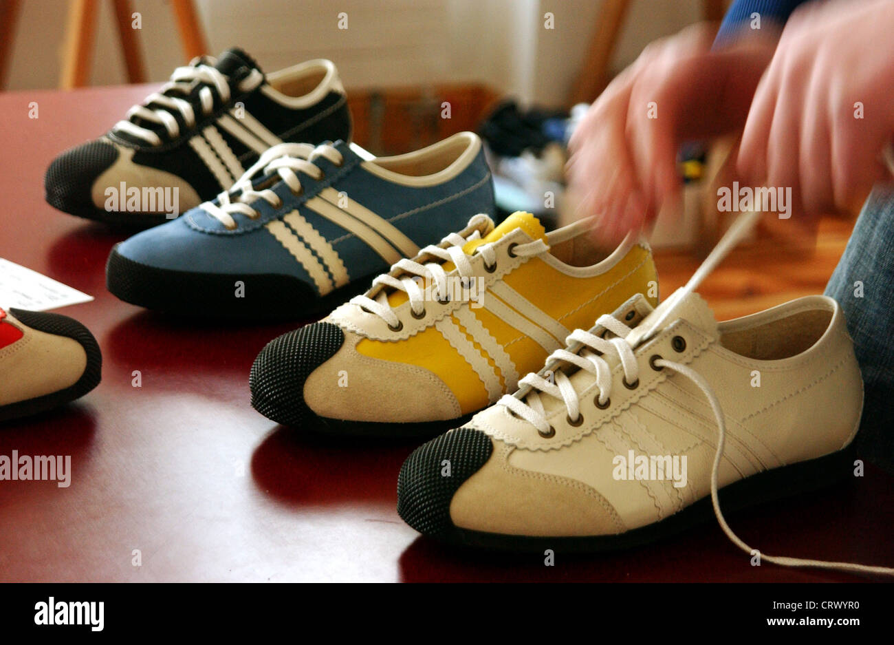 Nouvelles sneakers de la marque Zeha est-allemands Banque D'Images