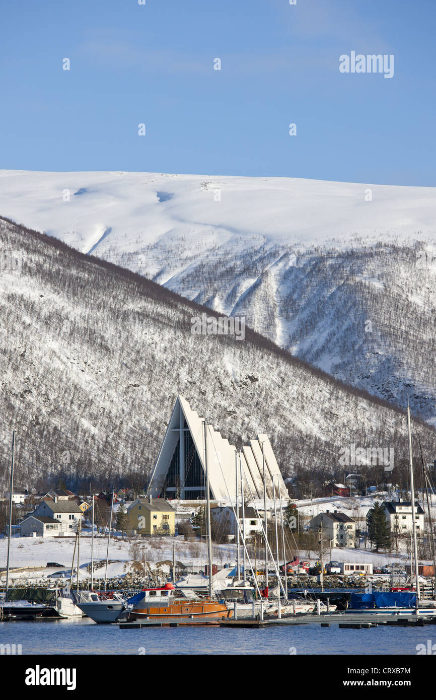 La cathédrale arctique, tromsdalen luthérienne connue comme église, construite 1965 architecte jan inge hovig à Tromso, Norvège Banque D'Images