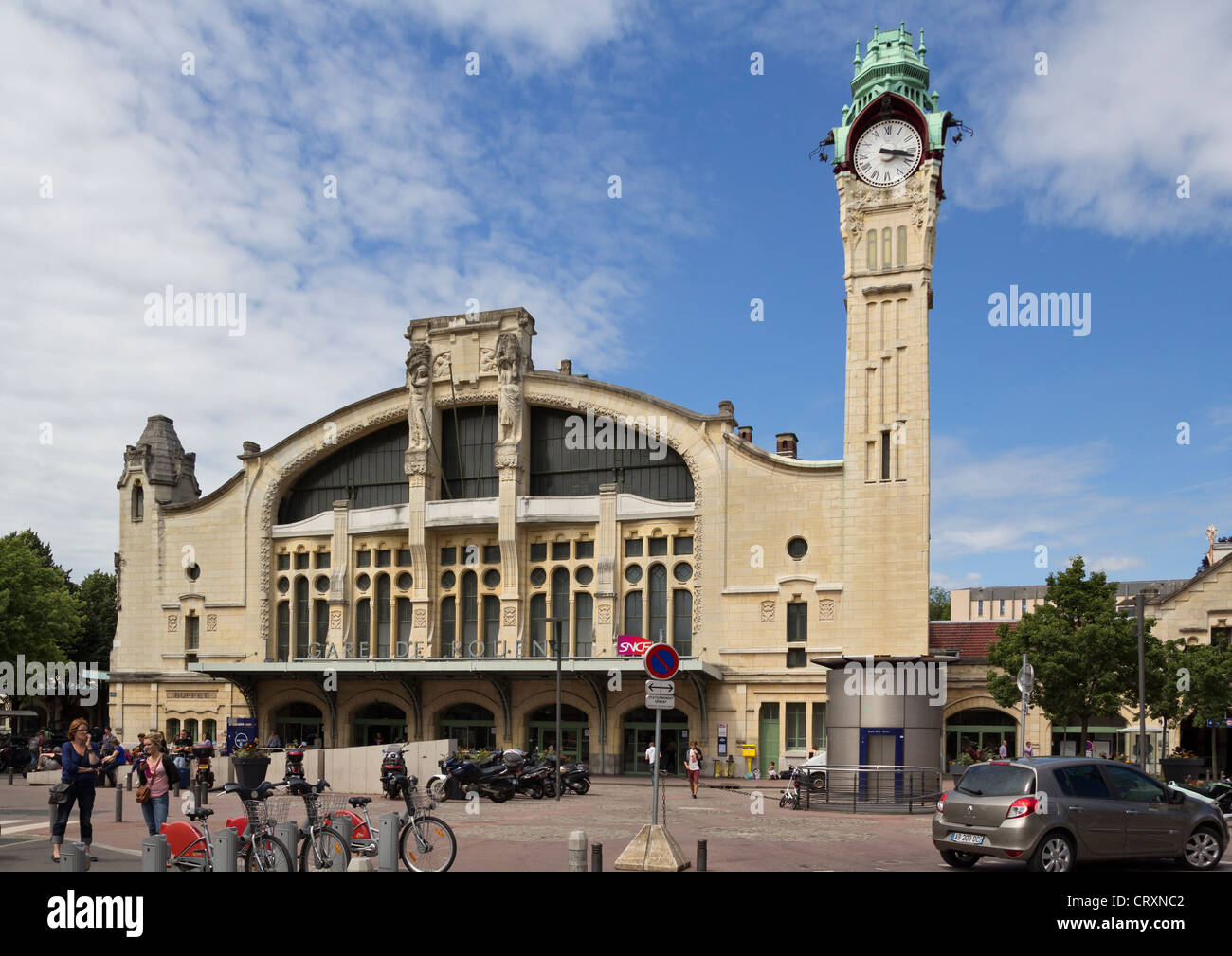 La gare de Rouen-Rive-droite, la gare SNCF à Rouen, Normandie, France (façade Art Nouveau c1928) Banque D'Images