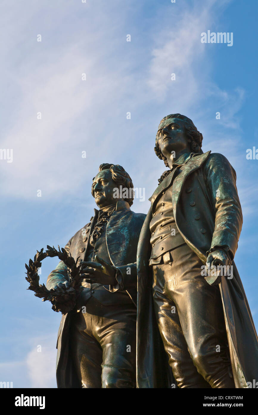 Allemagne, Thuringe, Weimar, vue sur monument Goethe-Schiller Banque D'Images