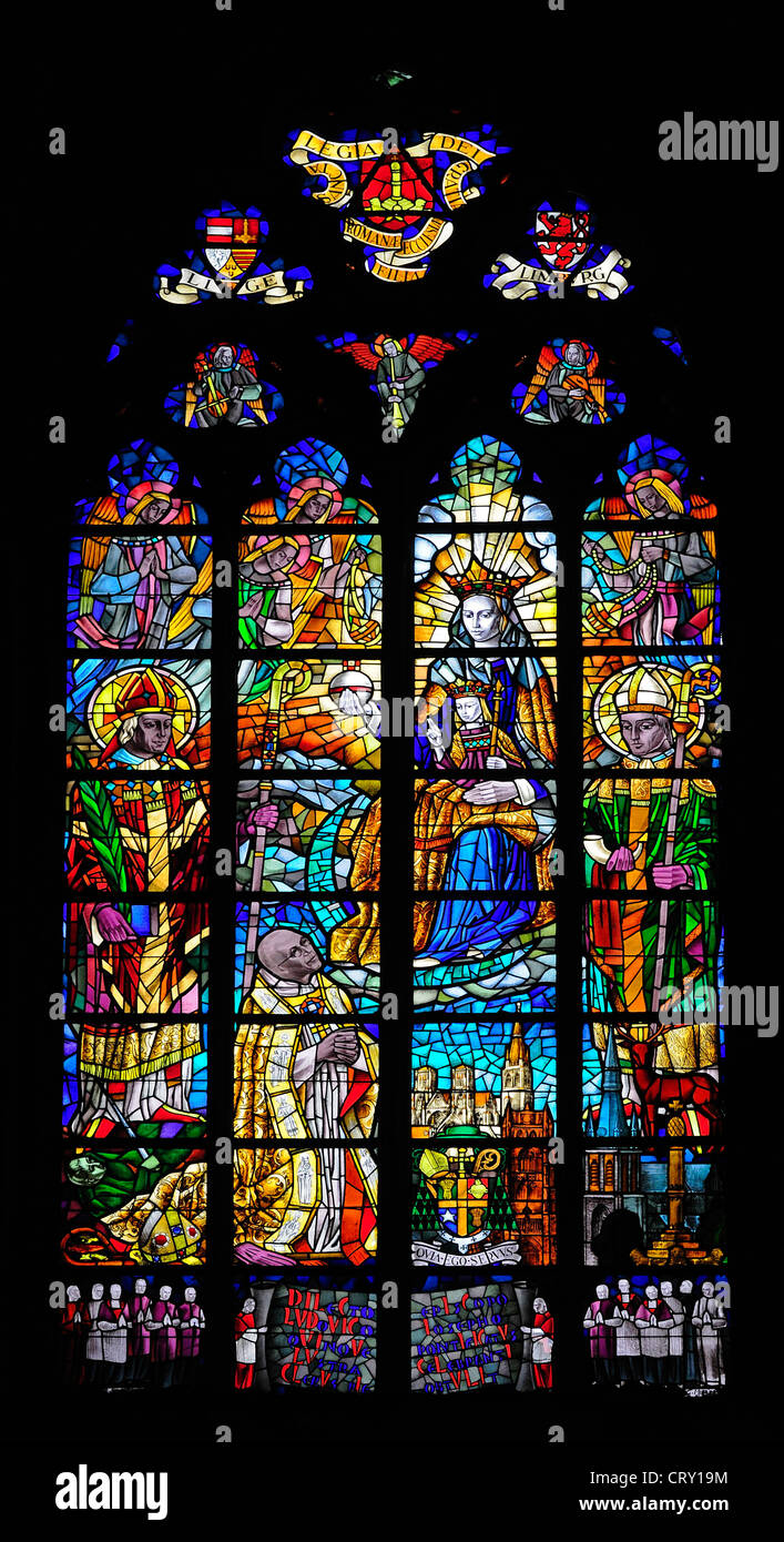 Liège, Belgique. Cathedrale St Paul. Vitrail. Banque D'Images