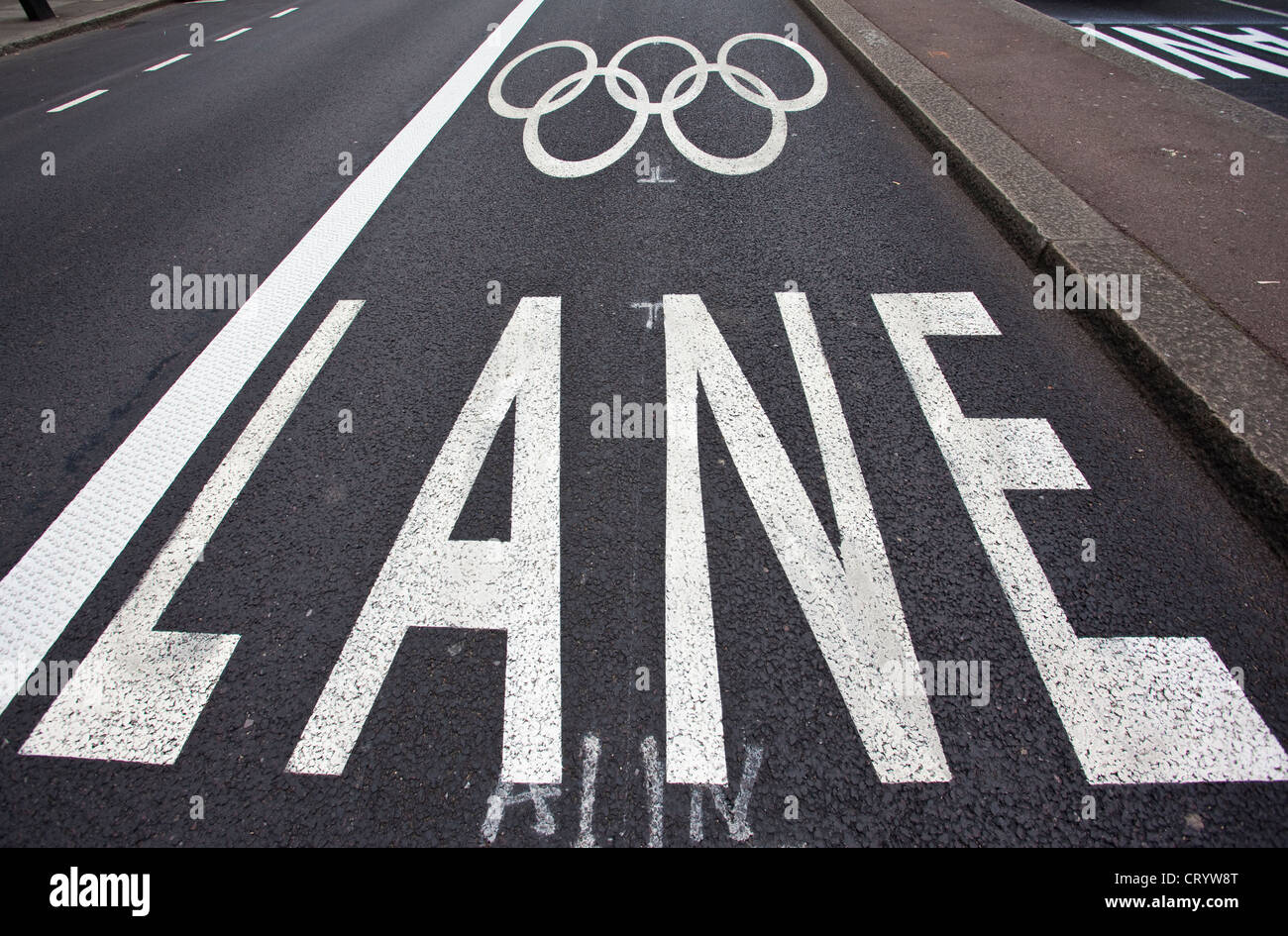 Jeux olympiques sur Victoria Embankment pour les athlètes et officiels d'éviter les embouteillages lors de Jeux olympiques de Londres en 2012. Banque D'Images