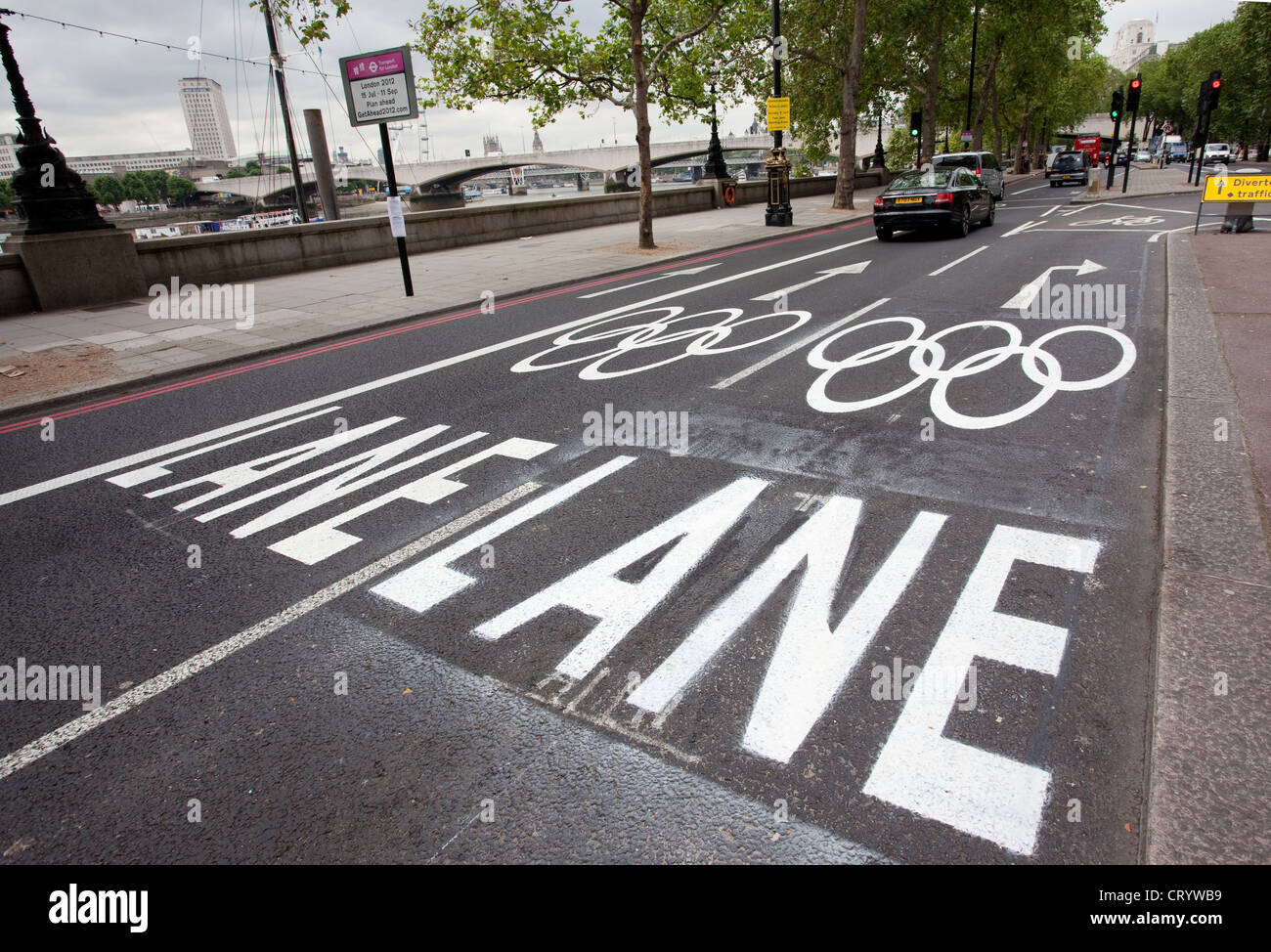 Jeux olympiques sur Victoria Embankment pour les athlètes et officiels d'éviter les embouteillages lors de Jeux olympiques de Londres en 2012. Banque D'Images