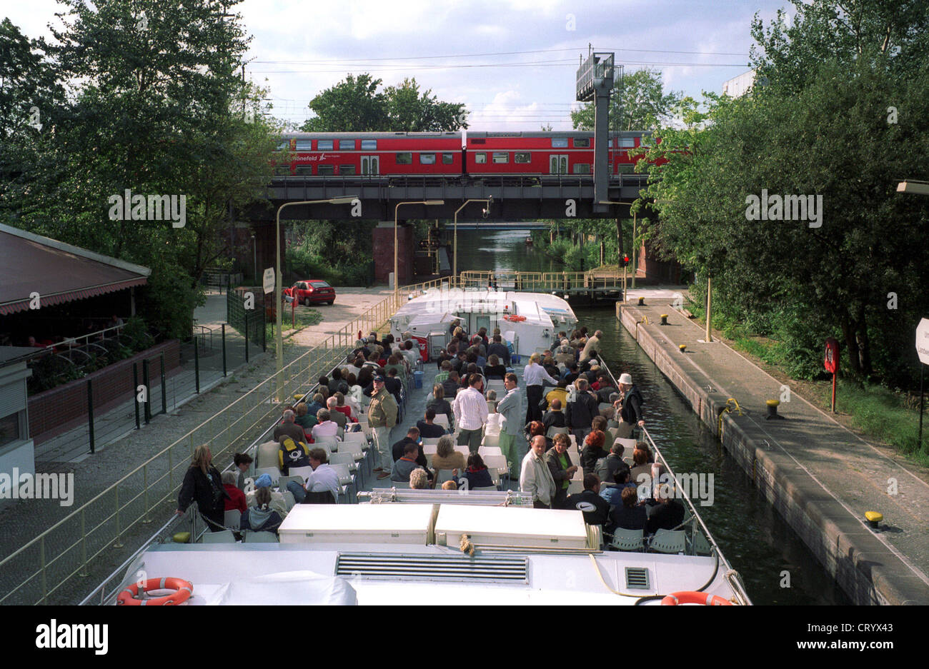 Berlin, bateau à vapeur et le train d'excursion au zoo Banque D'Images