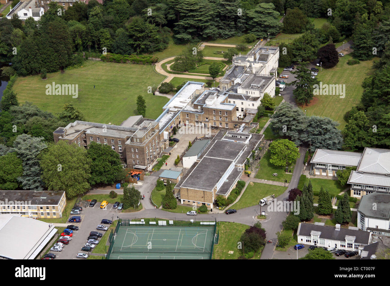 Vue aérienne de Froebel College, l'université de Roehampton, Londres SW15 Banque D'Images
