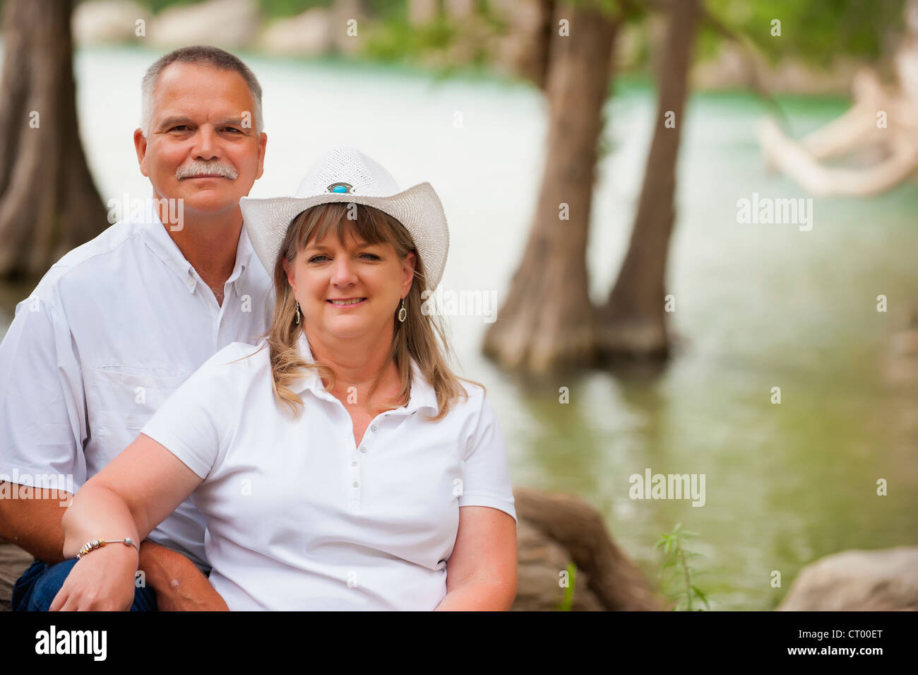 Caucasian couple heureux dans leur 50s Banque D'Images