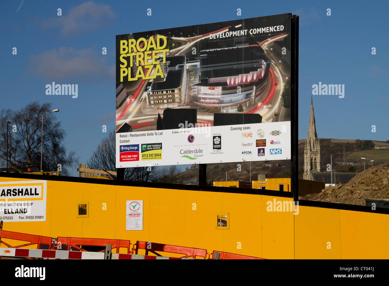 Inscrivez-vous sur le site de la New Broad Street Plaza, Halifax, West Yorkshire. Banque D'Images