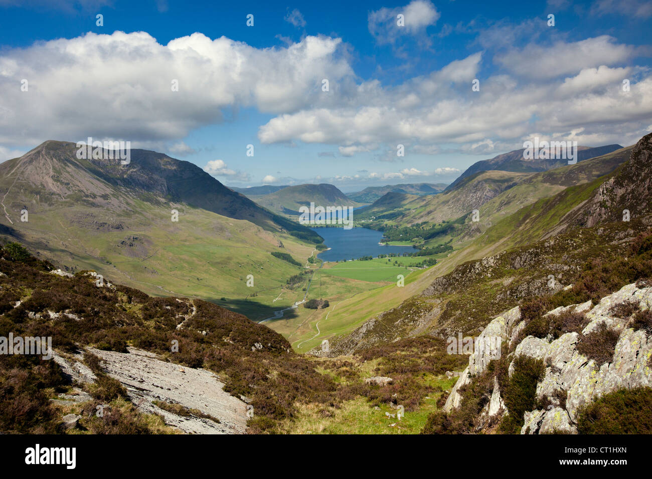 Buttermere et Crummock Water avec Red Pike et Grasmoor montagnes, le Lake District Cumbria Royaume Uni Angleterre Lakeland Banque D'Images