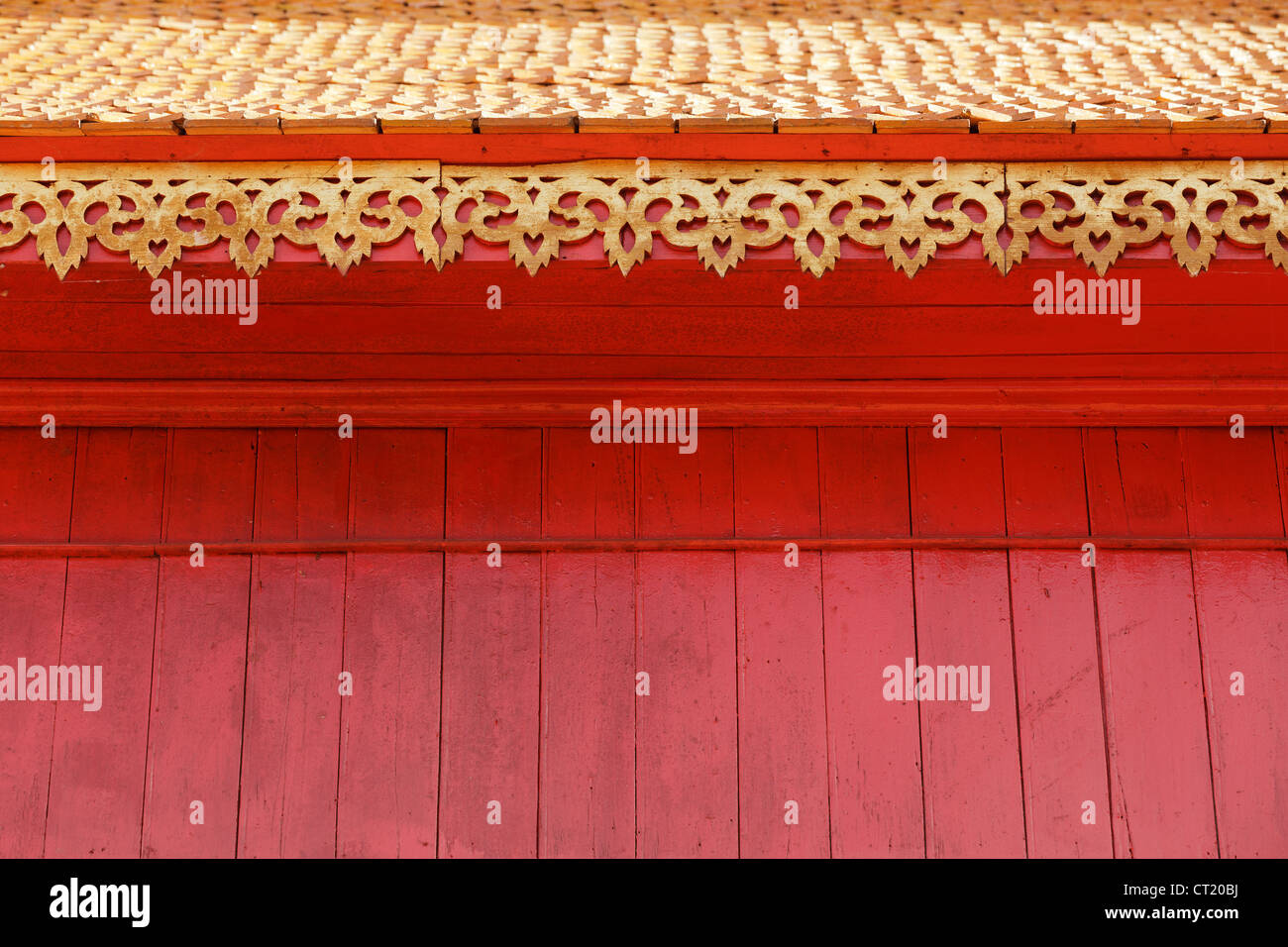 Asian temple traditionnel mur en bois, Thaïlande Banque D'Images