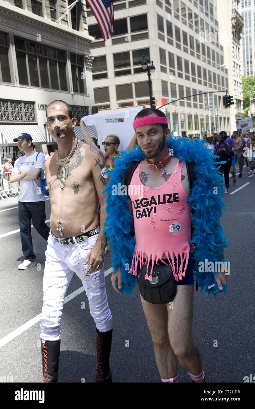 2012 Gay Pride Parade sur la 5e Avenue à New York. Banque D'Images