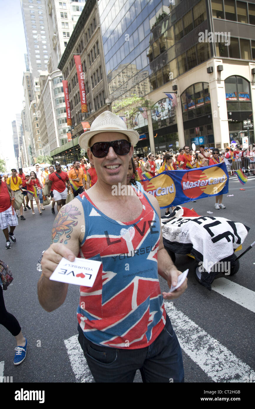 2012 Gay Pride Parade sur la 5e Avenue à New York. Banque D'Images