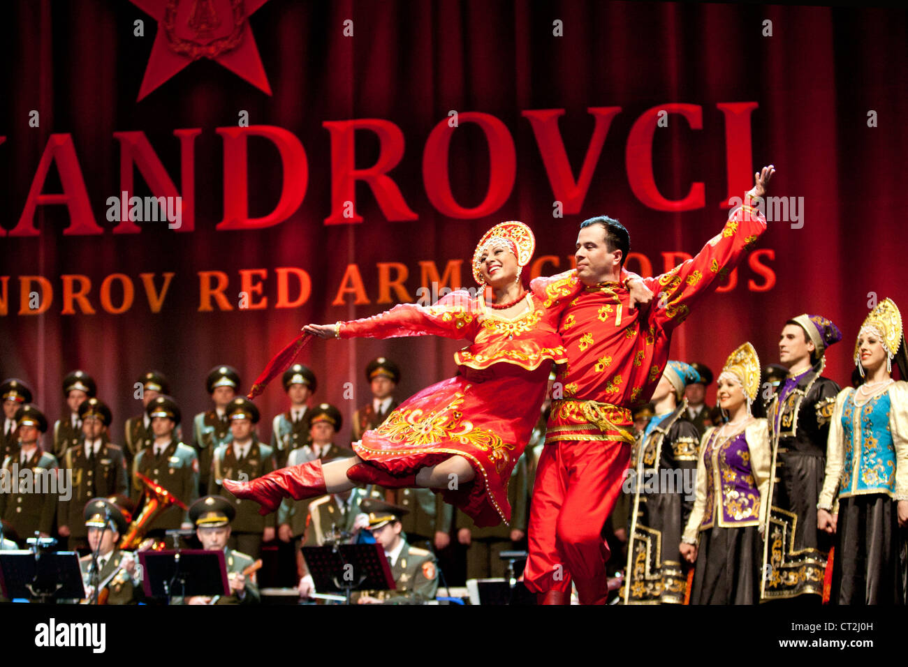 Ensemble Alexandrov, le choeur de l'armée rouge russe effectue concert à Budapest, Hongrie, 05 juin 2012 Banque D'Images