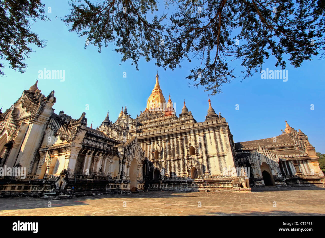 Ananda paya Banque de photographies et d’images à haute résolution - Alamy