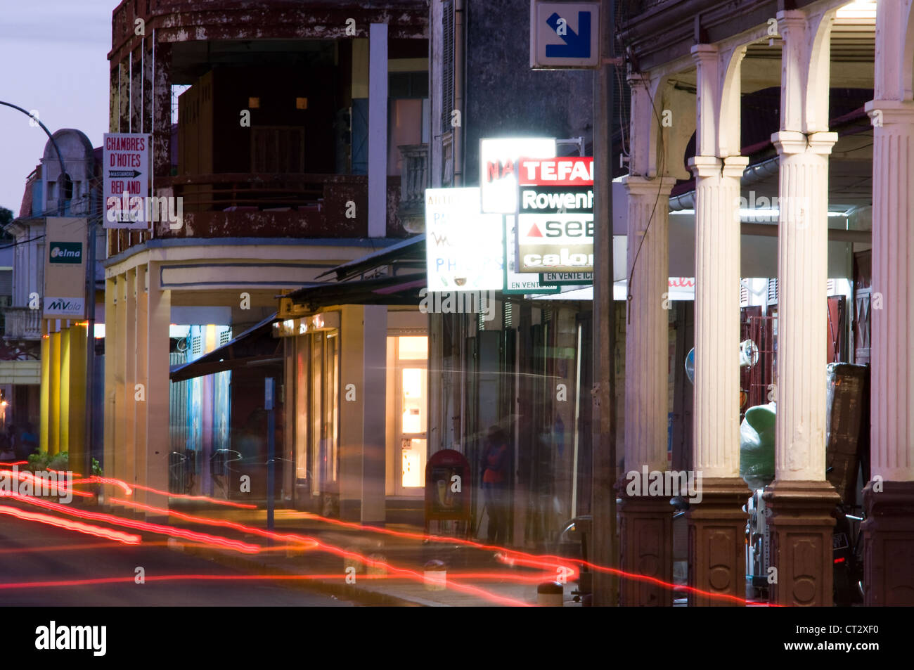 Les bâtiments coloniaux français, Rue Colbert, Diego Suarez Antsiranana, Madagascar / Banque D'Images