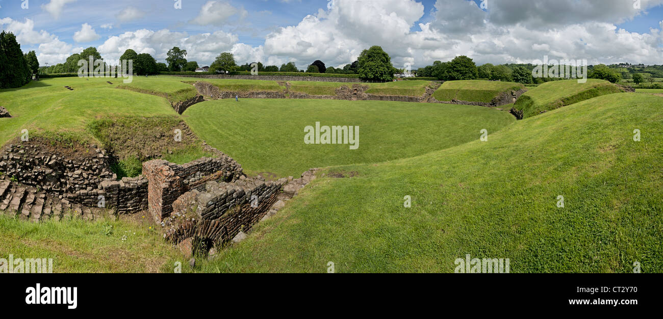 Vue panoramique de l'amphithéâtre romain, Caerleon, au Pays de Galles Banque D'Images