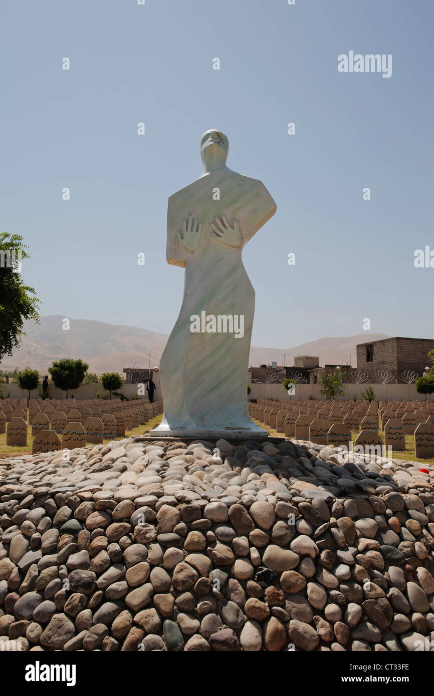 Cimetière mémorial aux victimes de l'attentat Halabjgas As-Sulaymaniyyah, l'Iraq, Banque D'Images