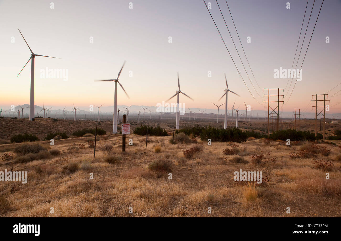 Éoliennes juste à l'extérieur de Mojave, Californie, USA Banque D'Images