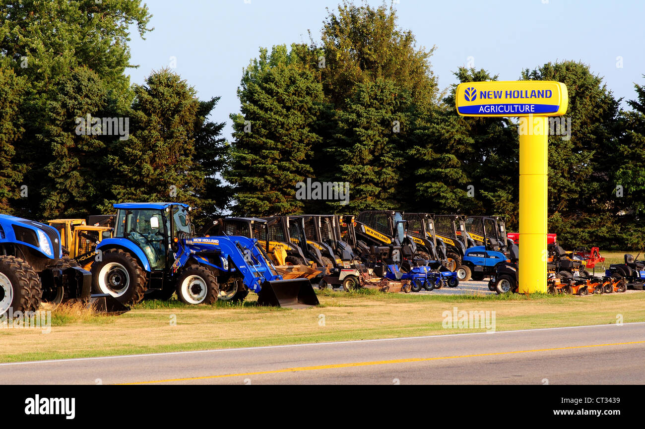 Un nouveau concessionnaire de machines agricoles agricoles New Holland Banque D'Images