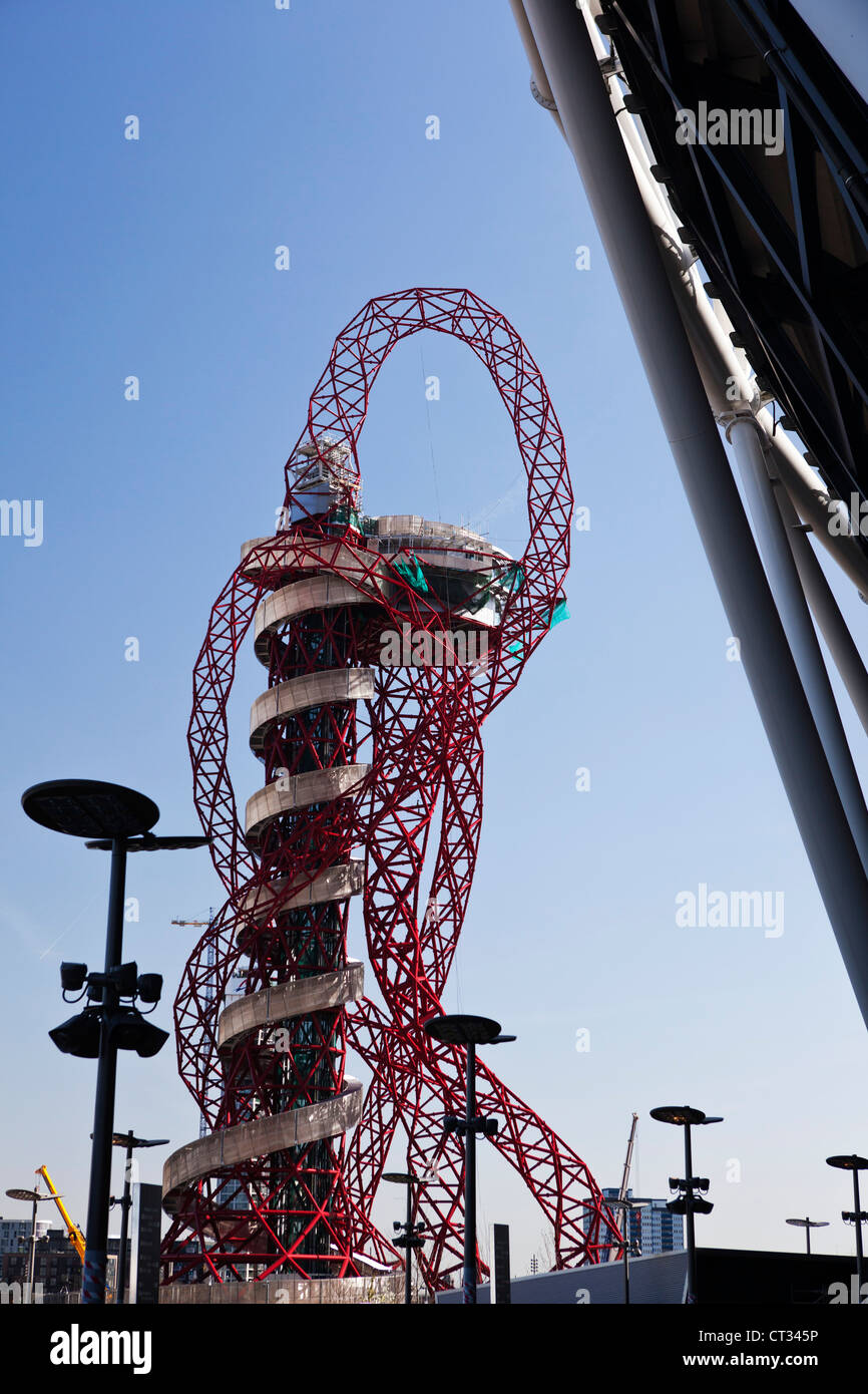 La sculpture la plus haute du Royaume-Uni dans le coeur de la 2012 Parc Olympique, conçu par Anish Kapoor et Cecil Balmond. Banque D'Images