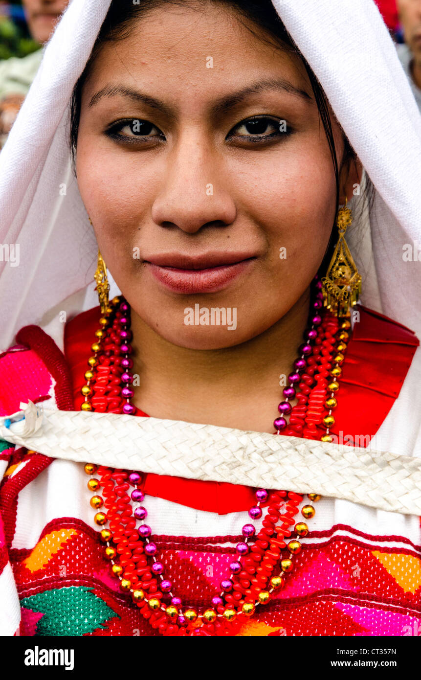 Les femmes en costume traditionnel Mexicain Mexico Mexique Amérique Centrale Banque D'Images