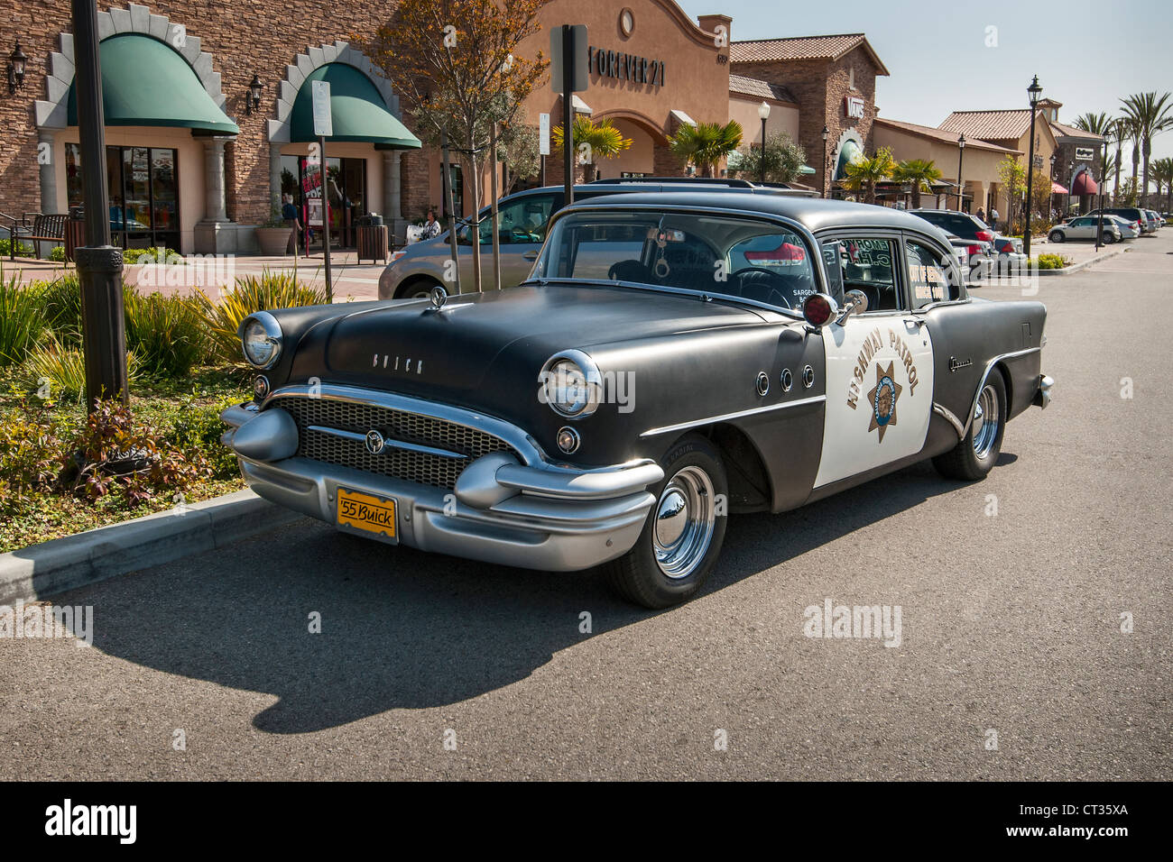Un millésime 1955 Route de Buick voiture de patrouille. Banque D'Images