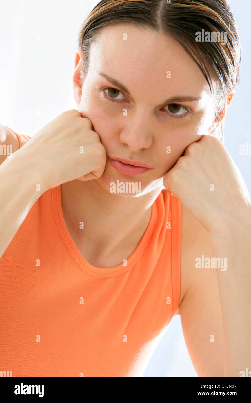 PORTRAIT D'UNE FEMME, 20/30 Banque D'Images