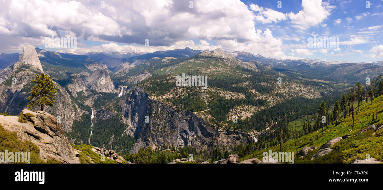 Panorama du Parc national Yosmite en Californie Banque D'Images