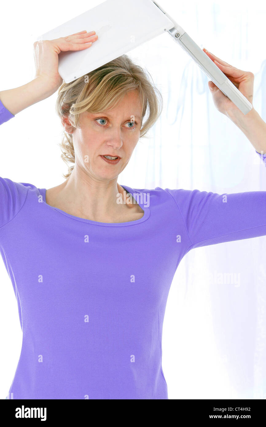 FEMME EN COLÈRE Banque D'Images