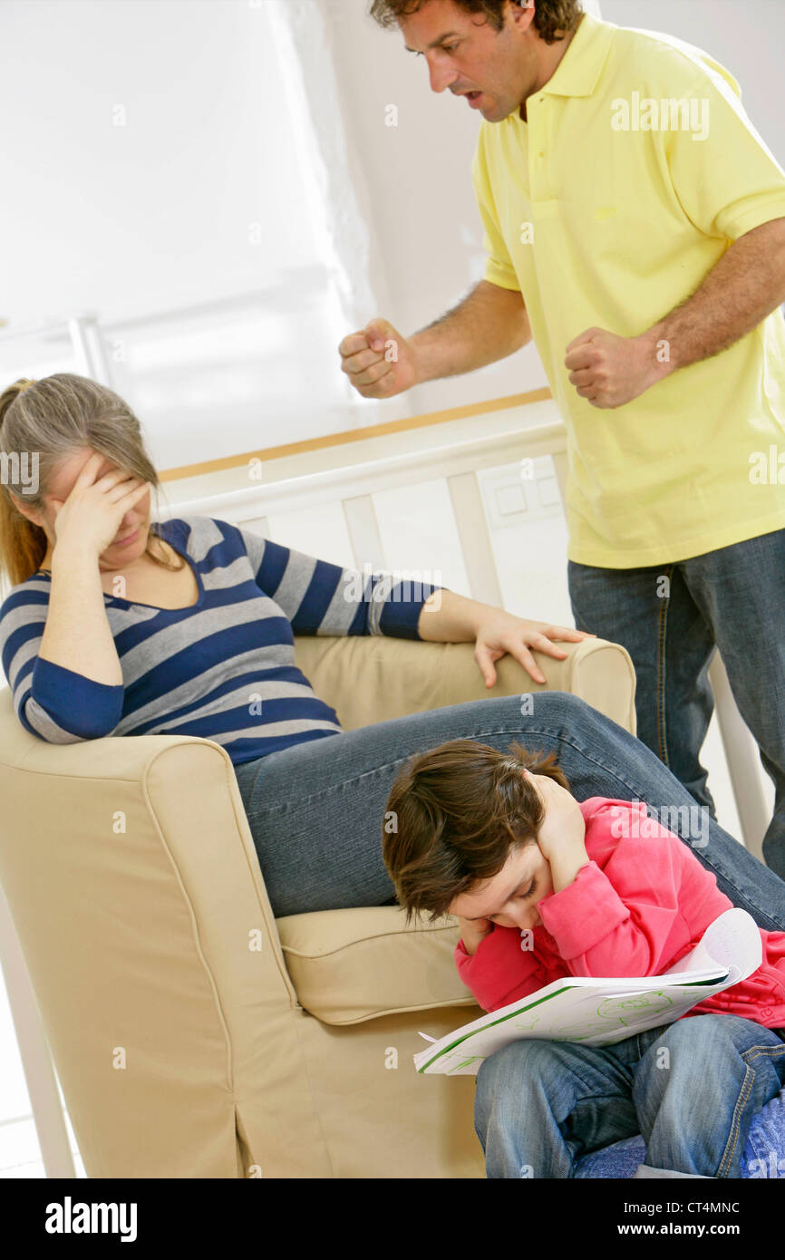 Conflit DANS UNE FAMILLE Banque D'Images