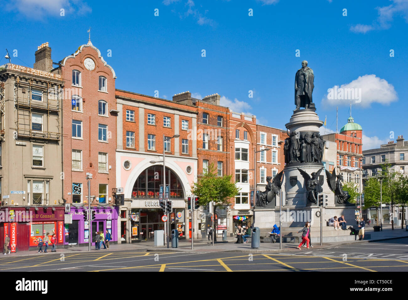 L'O'Connell monument sur O'Connell street, dans le centre de Dublin. Banque D'Images